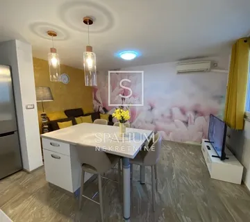 OPATIJA, STAN ZA INVESTICIJU U BLIZINI MORA - cover