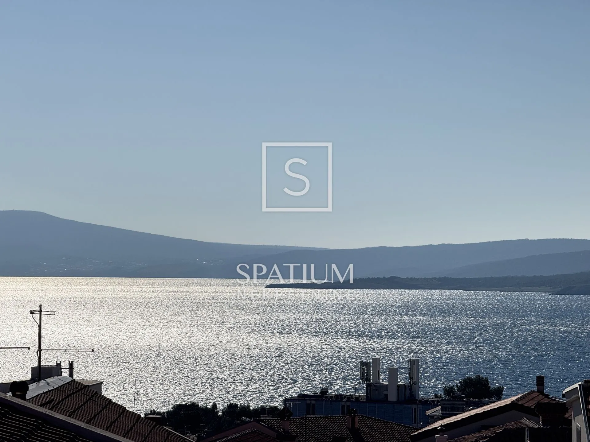 CRIKVENICA, KUĆA S TRI STANA  - cover