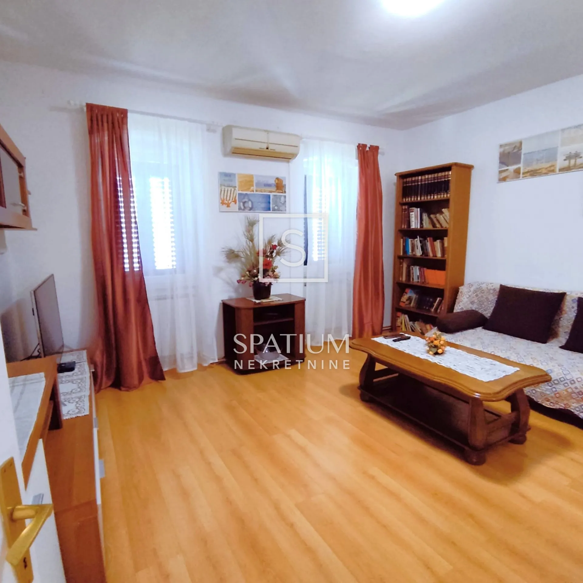 KANTRIDA,  DUGOROČNI NAJAM, STAN 200 METARA OD MORA - cover