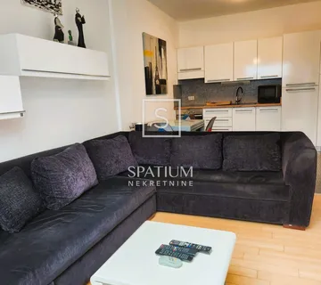 CENTAR, STAN 2S+DB S GARAŽNIM MJESTOM - cover