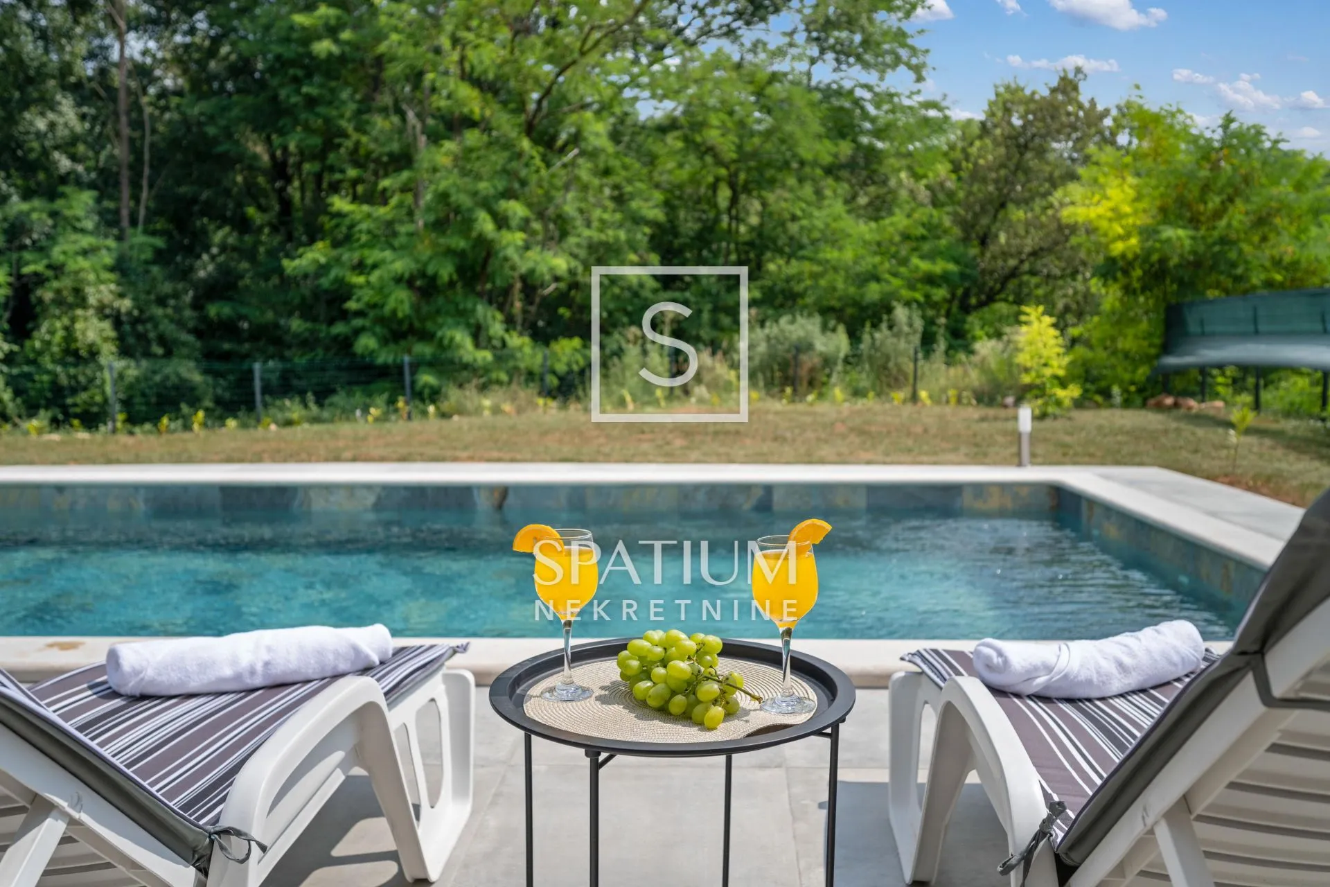 LABIN, SAMOSTOJEĆA KUĆA ZA ODMOR - cover