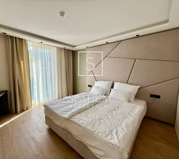 CRIKVENICA, MODERAN APARTMAN U NOVOGRADNJI - cover