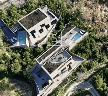 LABIN, OKOLICA, ZEMLJIŠTE S PROJEKTOM I DOZVOLOM - cover