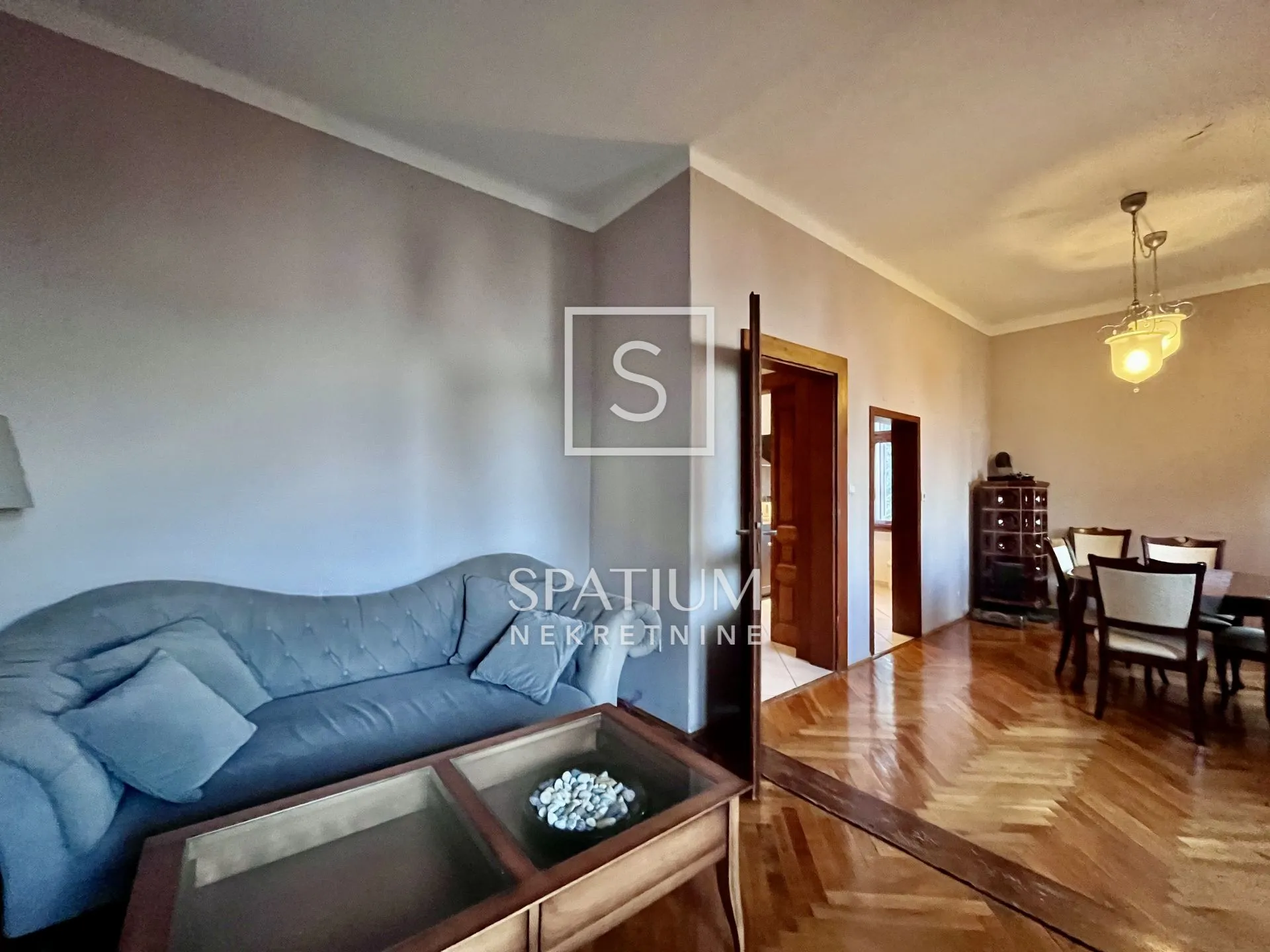 OPATIJA, STAN S BALKONOM U BLIZINI CENTRA - cover