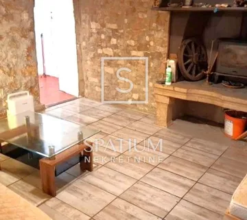 HRELJIN, SAMOSTOJEĆA KUĆA - cover