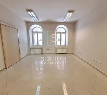 CENTAR, ZAKUP POSLOVNOG PROSTORA - cover