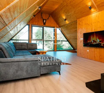 MRKOPALJ, RENOVIRANA KUĆA S VELIKOM OKUĆNICOM - cover