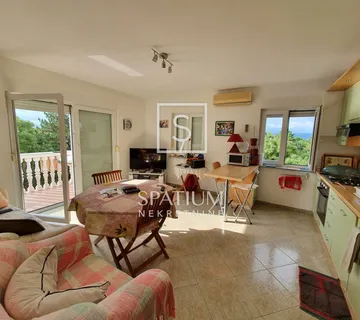 SELCE, STAN 2S+DB S PARKINGOM - cover