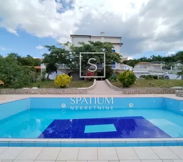 JADRANOVO, KUĆA S PANORAMSKIM POGLEDOM - cover