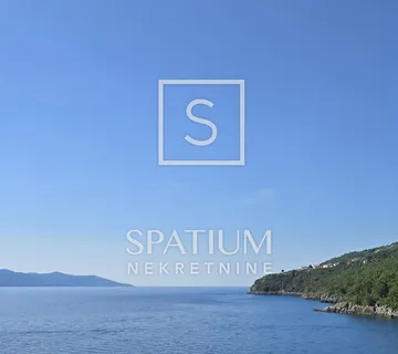 LOVRAN, GRAĐEVINSKI TEREN UZ MORE - cover