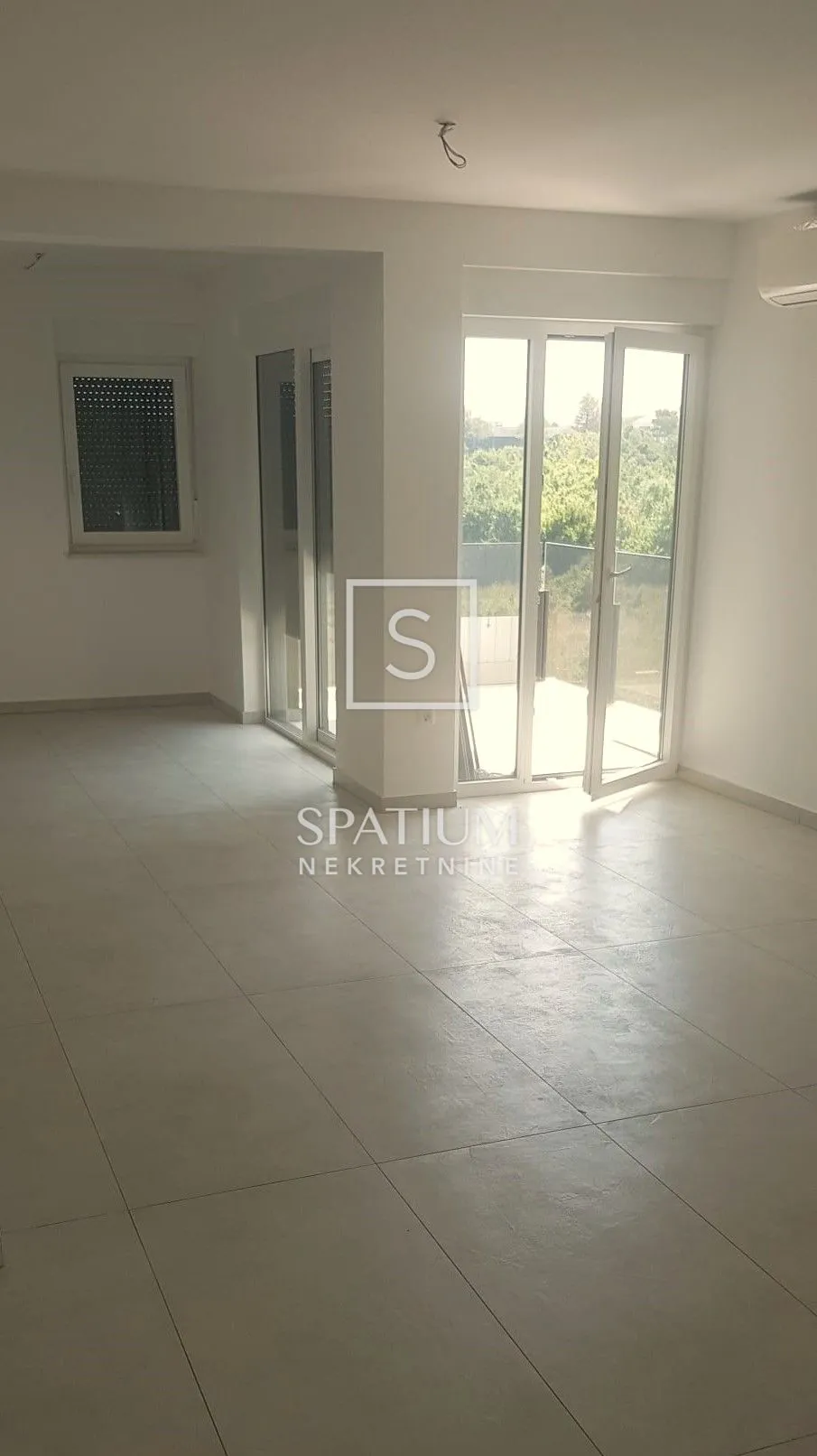 POREČ, PENTHOUSE S KROVNOM TERASOM - cover