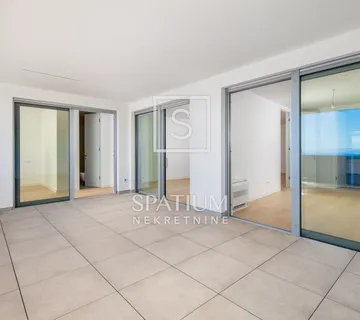 OPATIJA, ODLIČAN STAN U NOVOGRADNJI S POGLEDOM NA MORE - cover