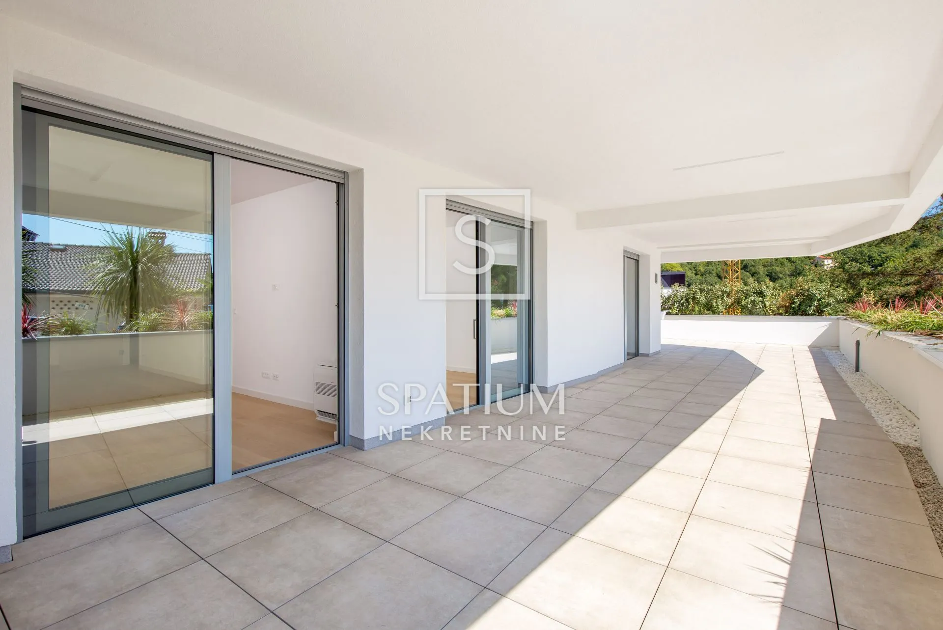 OPATIJA, ODLIČAN STAN U NOVOGRADNJI S POGLEDOM NA MORE - cover