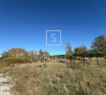 REBIĆI,GRAĐEVINSKO ZEMLJIŠTE  - cover