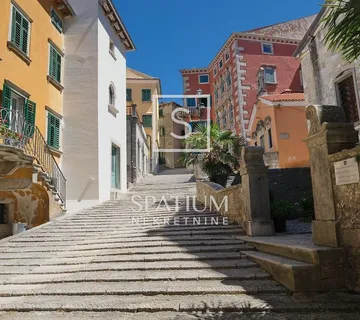 LABIN, GRAĐEVINSKO ZEMLJIŠTE U INDUSTRIJSKOJ ZONI  - cover