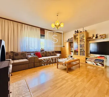 NOVI VINODOLSKI, ETAŽA KUĆE S OKUĆNICOM - cover