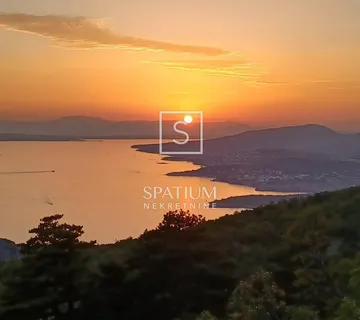 NOVI VINODOLSKI, GRAĐEVINSKI TEREN S PANORAMSKIM POGLEDOM  - cover