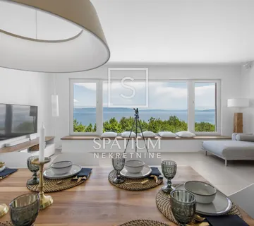 LABIN, VILA SA PANORAMSKIM POGLEDOM NA MORE - cover