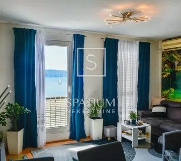 SENJ, STAN NA ODLIČNOJ LOKACIJI S POGLEDOM NA MORE - cover