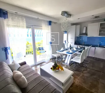 CRIKVENICA, KOMFORAN STAN SA POGLEDOM NA MORE - cover