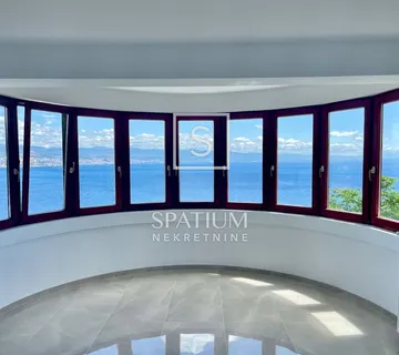 OPATIJA, VIŠESTAMBENA ZGRADA S POGLEDOM NA MORE - cover