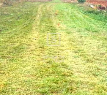 ŠTOKOVCI, GRAĐEVINSKO ZEMLJIŠTE ZA VILU S BAZENOM - cover