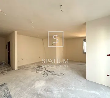 HRELJIN, DVOSOBAN STAN S OKUĆNICOM U NOVOGRADNJI - cover