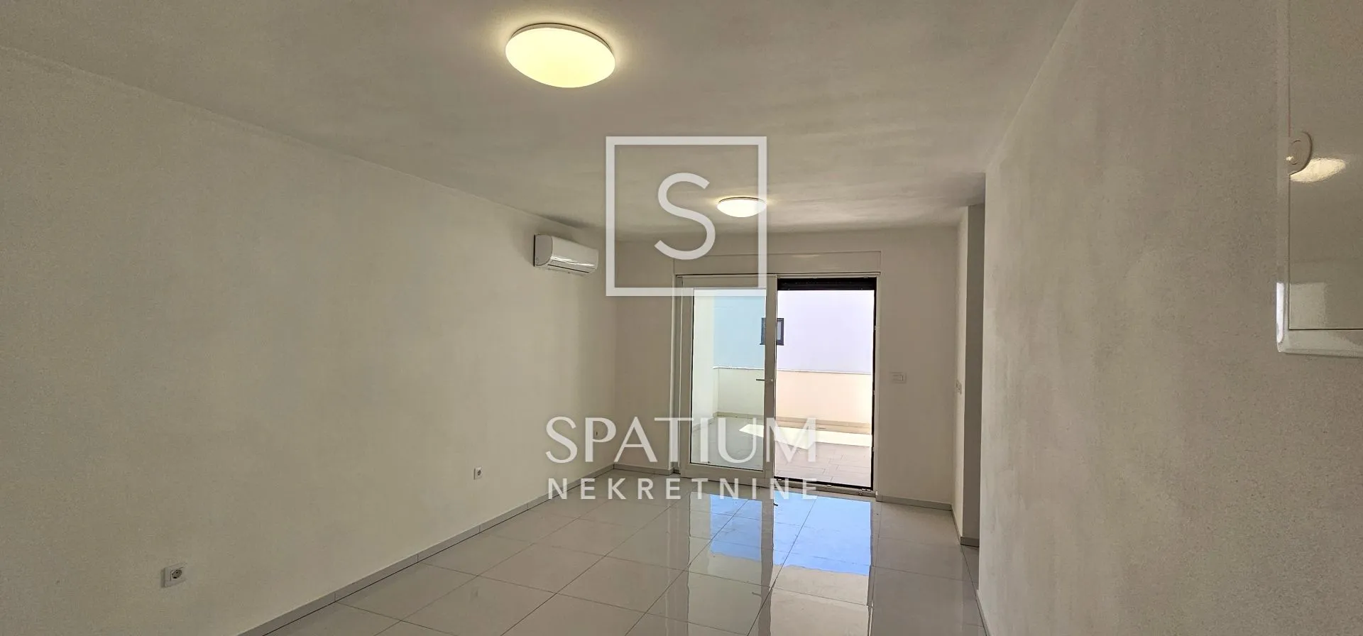 NOVI VINODOLSKI, STAN U NOVOGRADNJI - cover