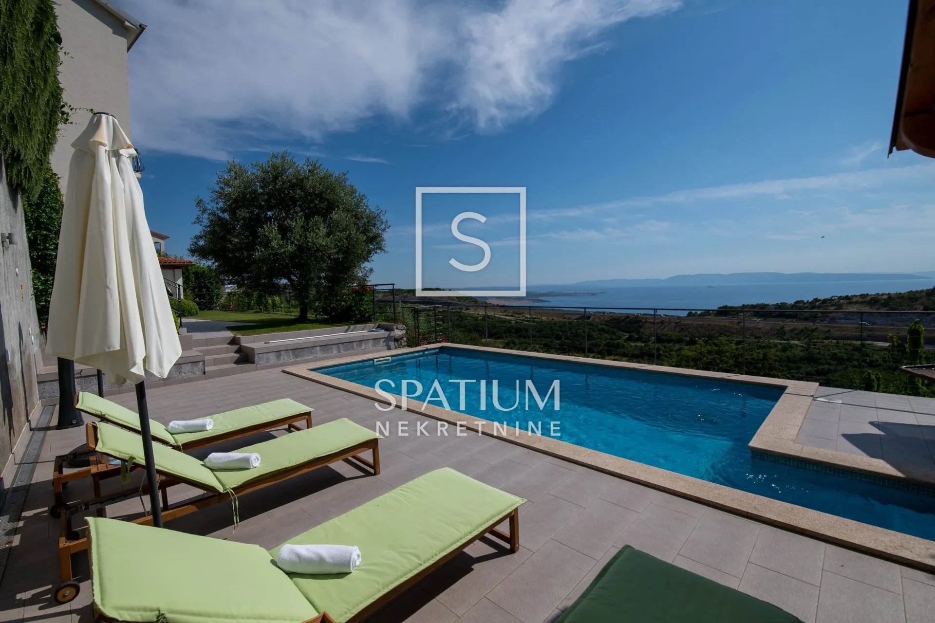 PRAPUTNJAK, KUĆA SA BAZENOM I TERASOM - cover