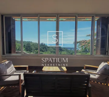 NJIVICE, KUĆA S PREKRASNIM POGLEDOM NADOMAK MORA - cover