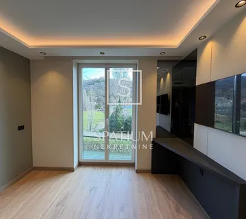 CRIKVENICA, APARTMAN U CENTRU - cover