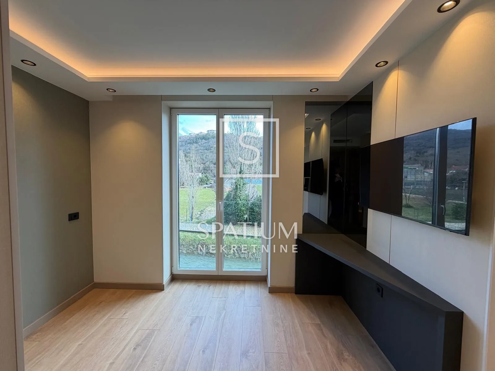 CRIKVENICA, APARTMAN U CENTRU - cover