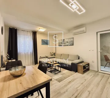 CRIKVENICA, DRAMALJ, NOVOUREĐENI STAN S TERASOM 300m OD MORA - cover