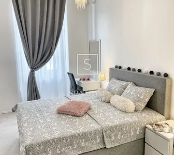 CENTAR, DVOSOBAN STAN S DNEVNIM BORAVKOM, ZA NAJAM - cover