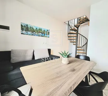 RABAC, DVA STANA PRVI RED DO MORA  - cover