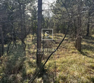 KOSTRENA, GRAĐEVINSKO ZEMLJIŠTE S POGLEDOM - cover