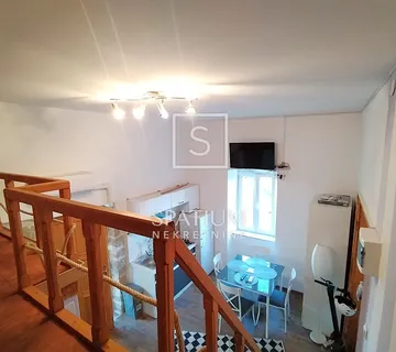 CRIKVENICA, STAN S DVIJE ZASEBNE JEDINICE - cover