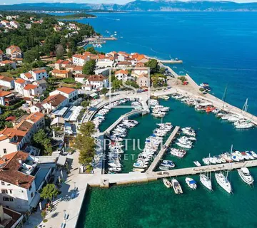 NJIVICE, OTOK KRK, ATRAKTIVNO GRAĐEVINSKO ZEMLJIŠTE NADOMAK CENTRA - cover