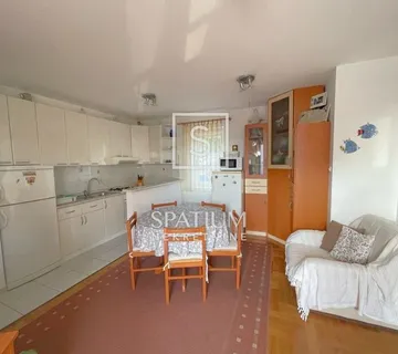 CRIKVENICA, STAN U BLIZINI GRADA - cover