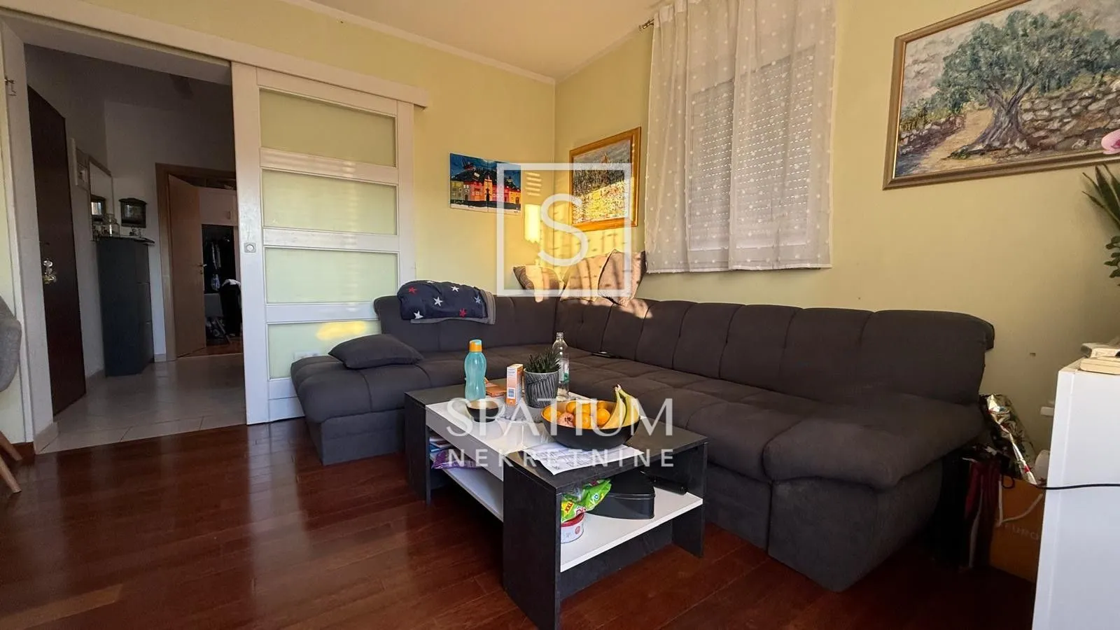 VIŠKOVO, DVOETAŽNI STAN U MIRNOM NASELJU - cover