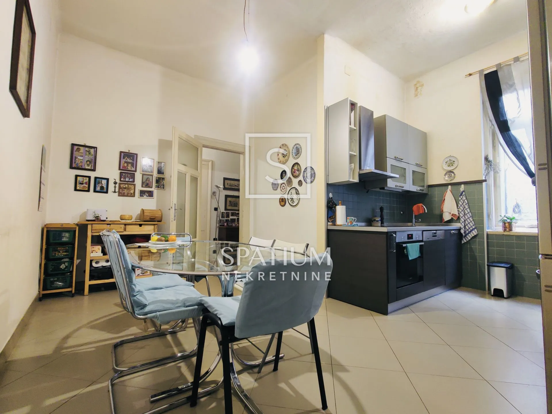 RIJEKA, CENTAR, GOSPODSKI STAN S POGLEDOM - cover