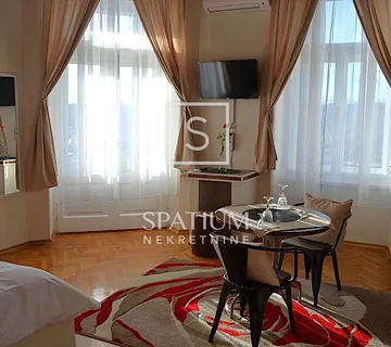 CENTAR, PET STUDIO APARTMANA - cover