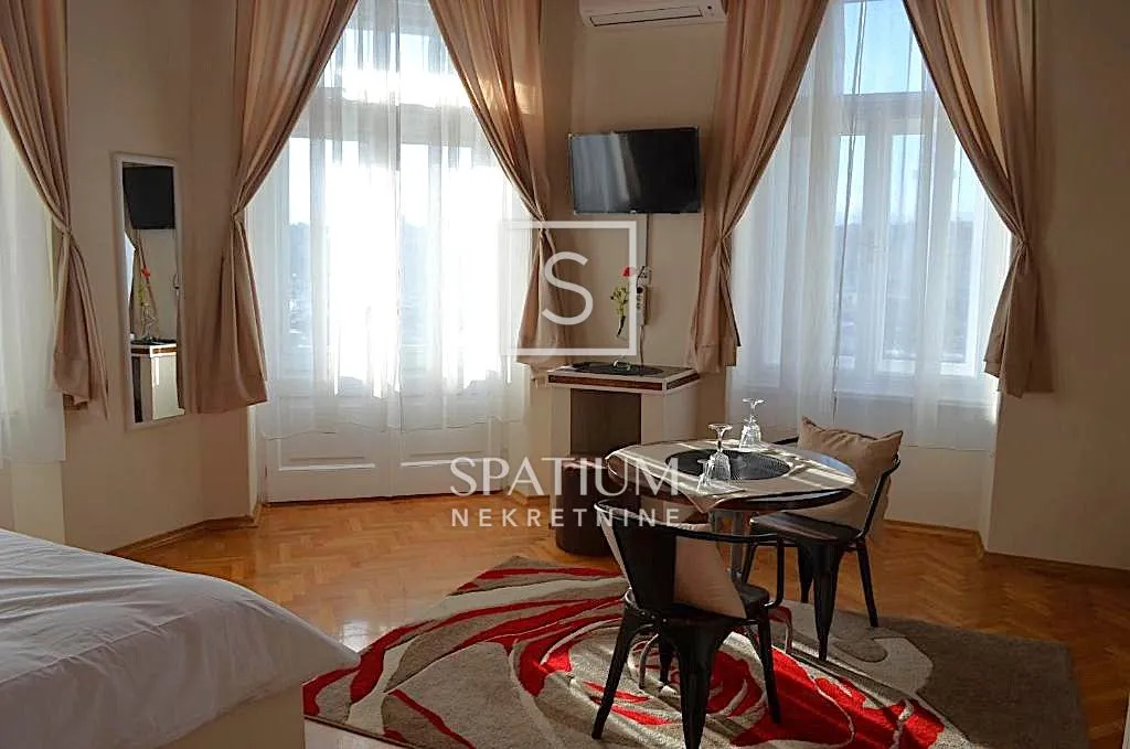 CENTAR, PET STUDIO APARTMANA - cover