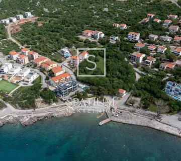 SMOKVICA KRMPOTSKA, ZEMLJIŠTE - cover