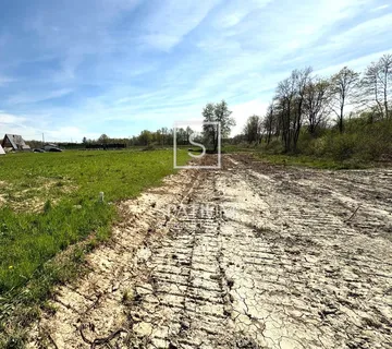 KARLOVAC - OKOLICA, GRAĐEVINSKI TEREN 50M OD RIJEKE KUPE - cover