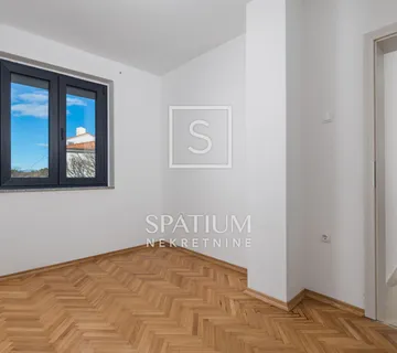 MALINSKA, APARTMAN BLIZU MORA - cover