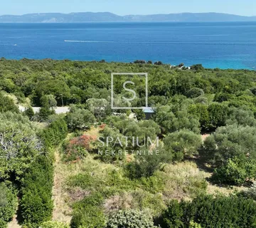 LABIN, GRAĐEVINSKO ZEMLJIŠTE 300 METARA OD PLAŽE - cover