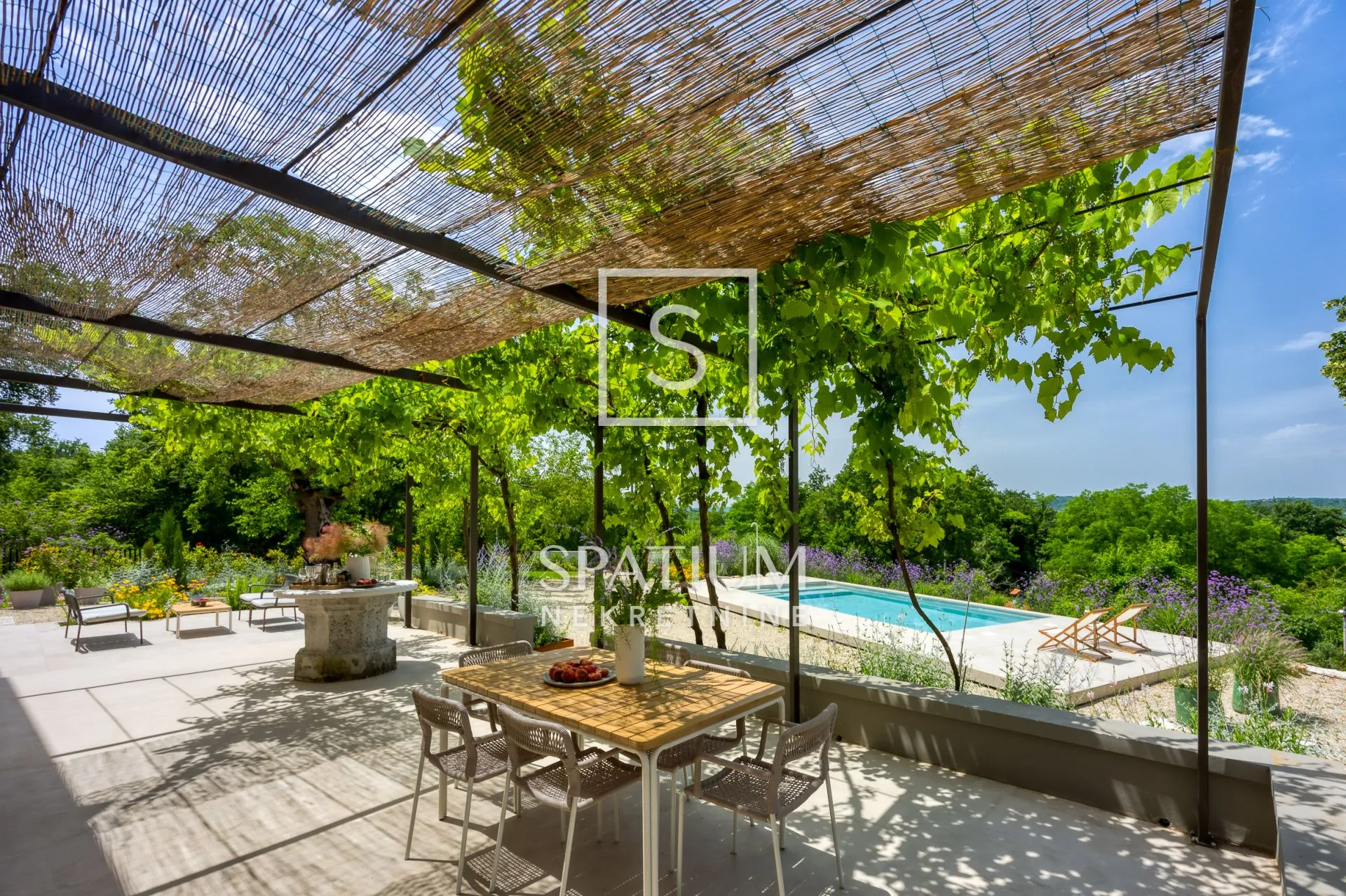 LABIN, KAMENA VILA SA PANORAMSKIM POGLEDOM - cover