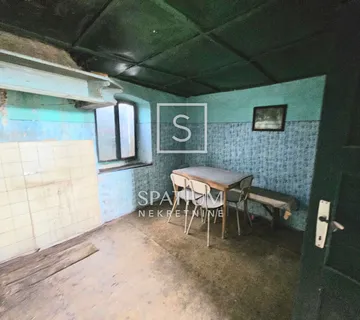 TINJAN, KAMENA KUĆA ZA ADAPTACIJU  - cover