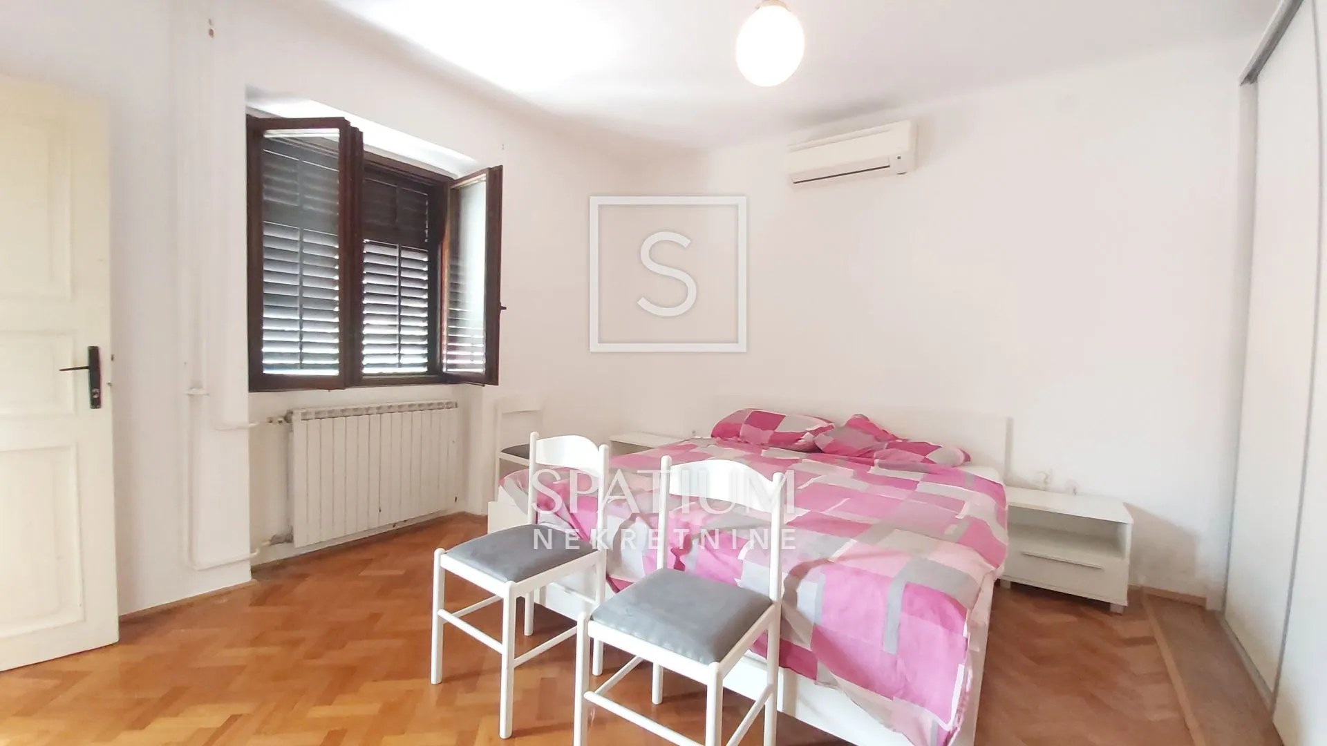 LABIN, KAMENA KUĆA NA MIRNOJ LOKACIJI - cover